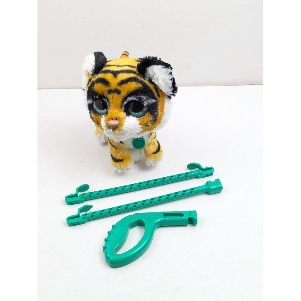 Hasbro FurReal Walkalots Big Wags Tiger Interactive Pet 3pc Leash 2018